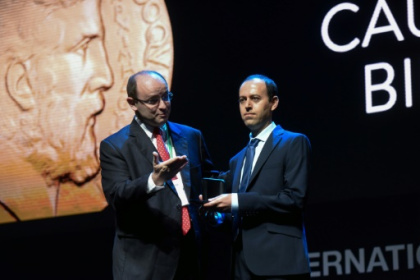 Kurdish refugee wins 'Nobel of mathematics' Fields medal.jpg