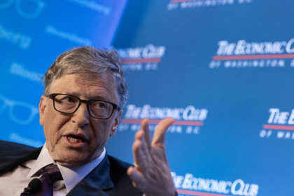 Microsoft missed mobile dominance by 'tiny' margin.jpg