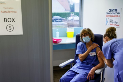 WHO says don't dismiss AstraZeneca shot after SAfrica delays jabs.jpg