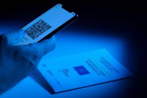 France launches vaccine pass for cultural venues.jpg