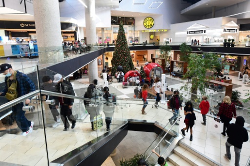 US retail sales up 8.5 percent this holiday season