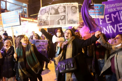 Thousands join global outcry over violence against women.jpg