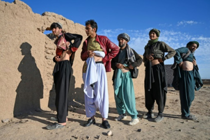 Desperate Afghans resort to selling their kidneys to feed families.jpg
