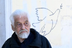 Russian village artist finds peace art unwelcome.jpg