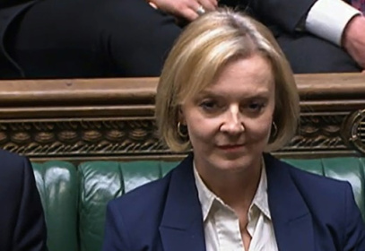 UK PM Truss 'sorry' for economic 'mistakes' but vows to stay on.jpg
