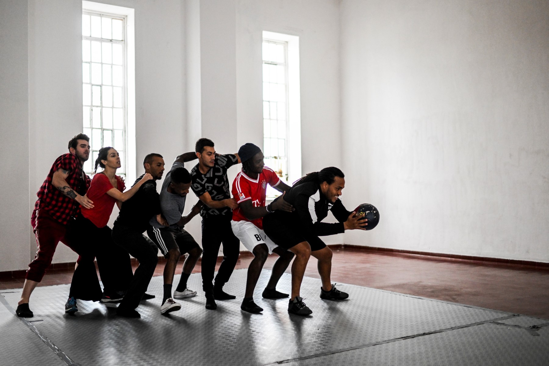 Dance classes give hope to Portuguese prisoners