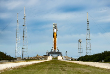 NASA returning to the Moon with mega rocket launch.jpg