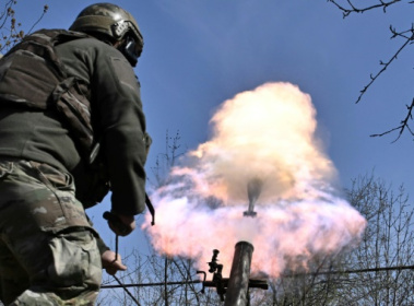 Russia claims Bakhmut surrounded, Kyiv says holding on.jpg