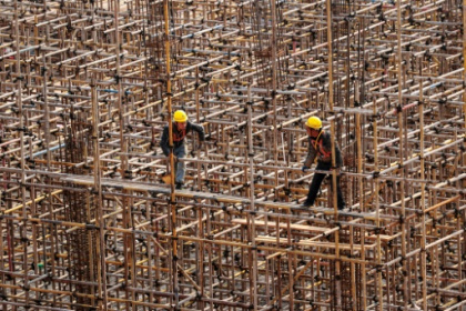 China cuts key mortgage rate to boost economy.jpg China cuts key mortgage rate to boost economy.jpg