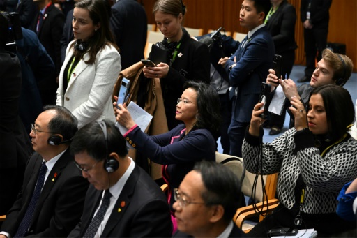 Australia flags concern over 'ham-fisted' China diplomats