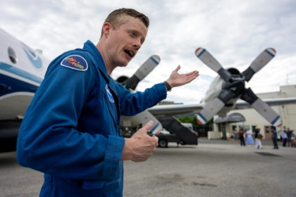 calm science pilots in eye of the storm.jpg calm science pilots in eye of the storm.jpg