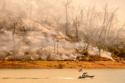 Thousands told to flee raging California wildfire.jpg