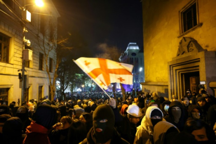 Fresh protests in Georgia after PM vows to 'eradicate' opposition.jpg