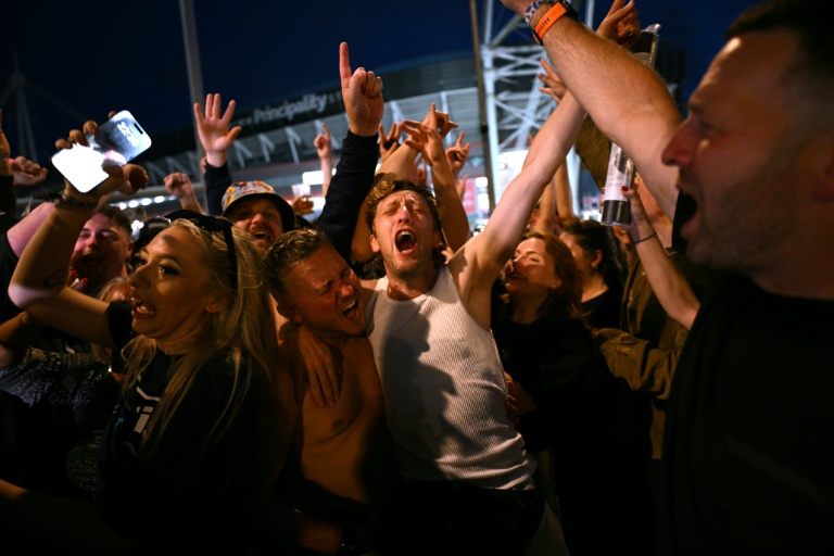 'Life-long dream': Oasis kicks off North American tour in Toronto
