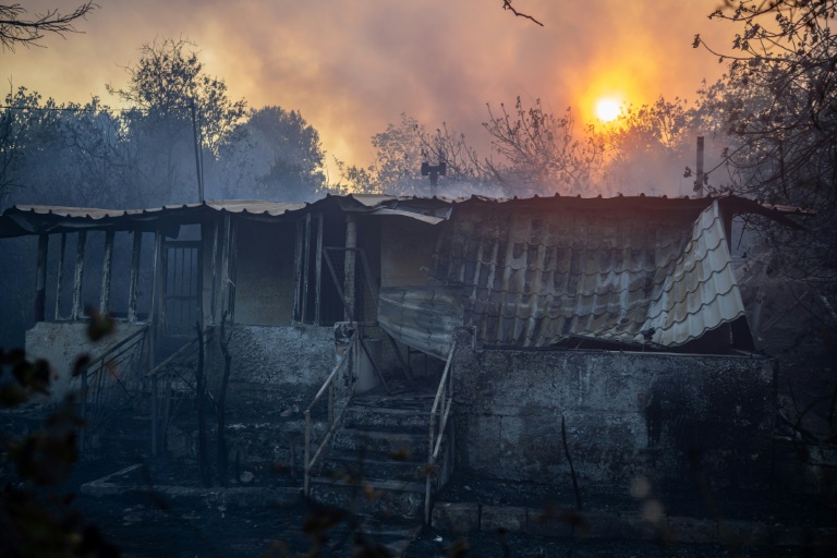 'Silent killer': the science of tracing climate deaths in heatwaves