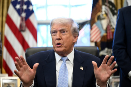 US President Donald Trump speaks in the Oval Office of the White House - Brendan SMIALOWSKI (AFP)
