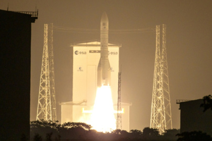 Europe's Ariane 6 rocket carrying two Galileo navigation satellites launches from Kourou, French Guiana - Ronan LIETAR (AFP)