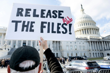 Lawmakers say the public deserves answers in a case with hundreds of alleged victims - SAUL LOEB (AFP)