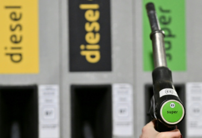 The surge in oil prices has ramped up fears of another jump in petrol costs and inflation - Stefano RELLANDINI (AFP)