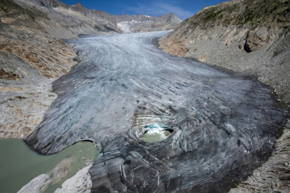Mountain glaciers alone lost about 9.18 trillion tonnes of ice between 1976 and 2024, according to a 2025 study - Fabrice COFFRINI (AFP)